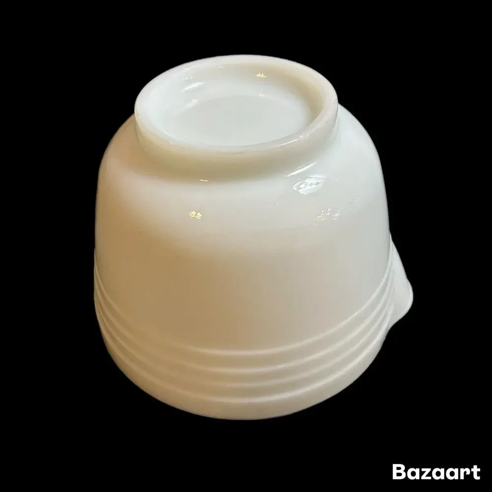 Vintage Pyrex Hamilton Beach Milk Glass Pour Spout Mixing Bowl